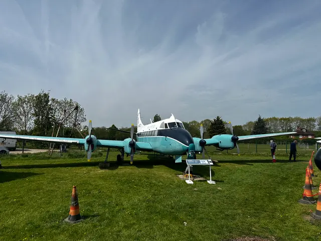 de Havilland Heron outside, De Havilland Aircraft Museum